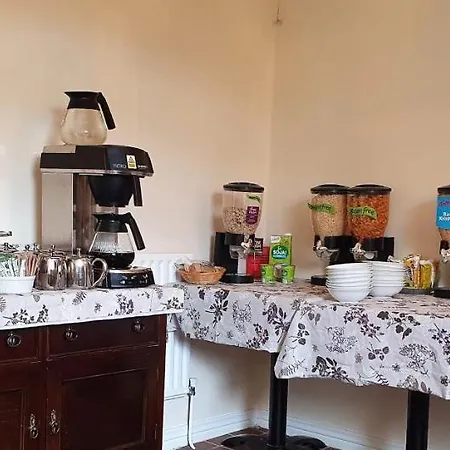 Portfinn Guest house 2*